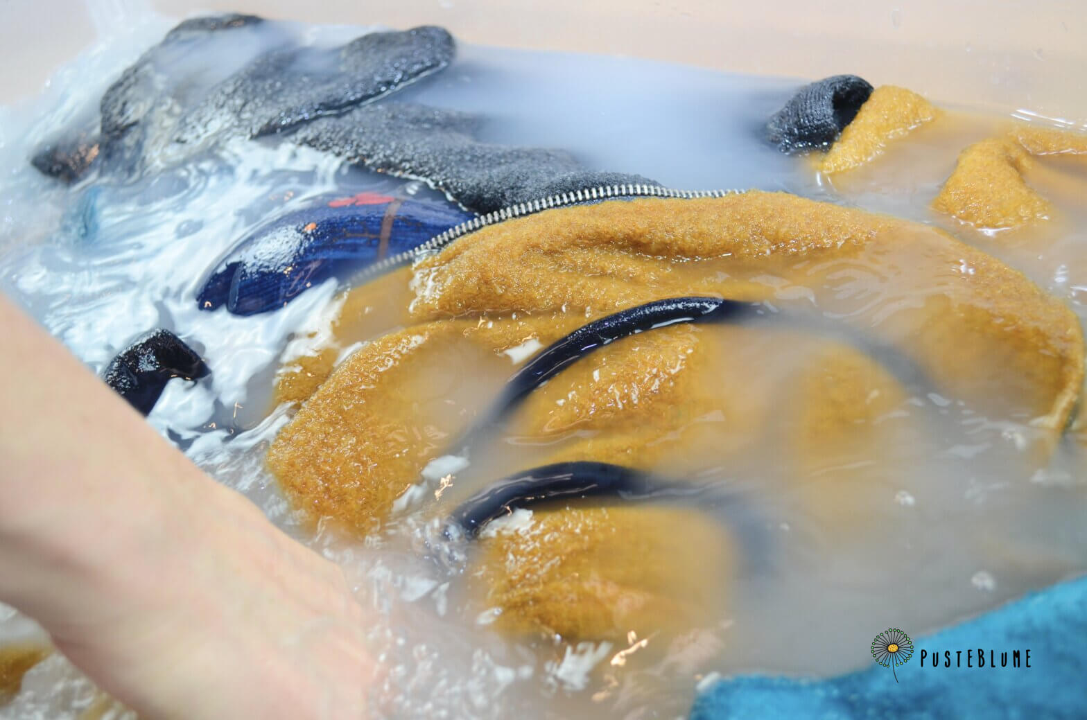 Lanolinkur von Walkkleidung